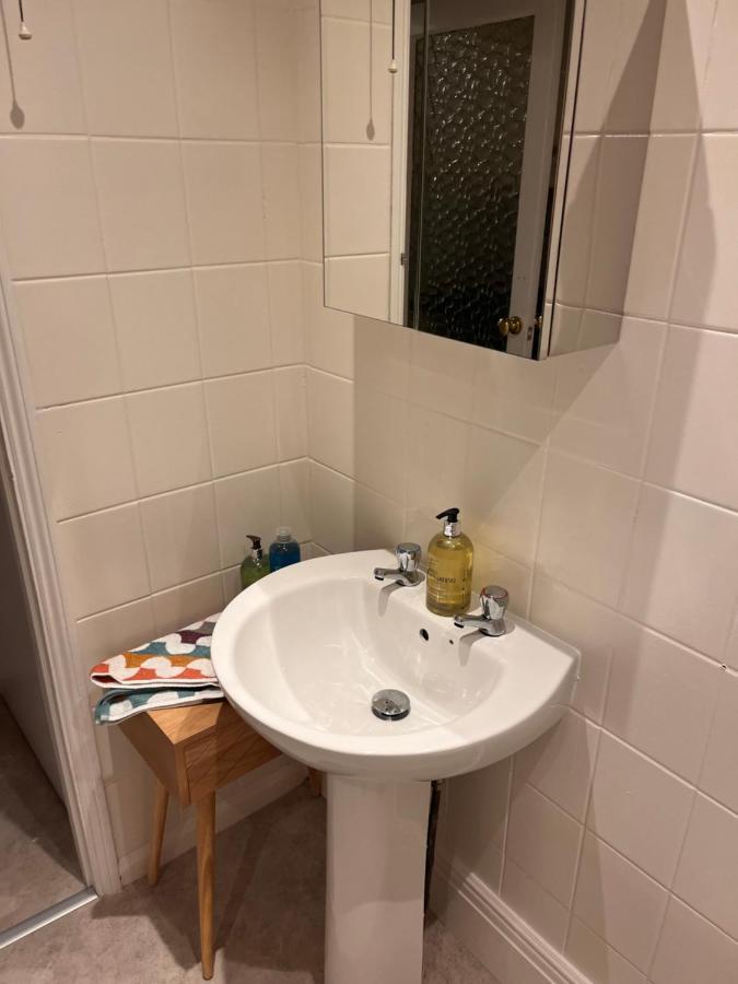 Luxury Cosy Retreat Apt 런던 외부 사진